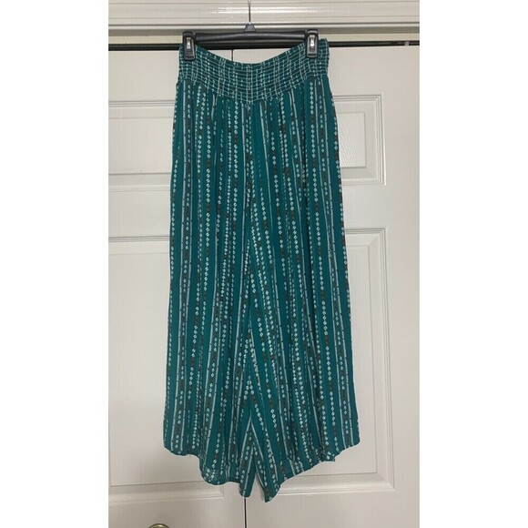 Sacred Threads Pull On Cropped Wide Leg Smocked Waist Pants Size OS Boho (FF9) - Picture 1 of 7